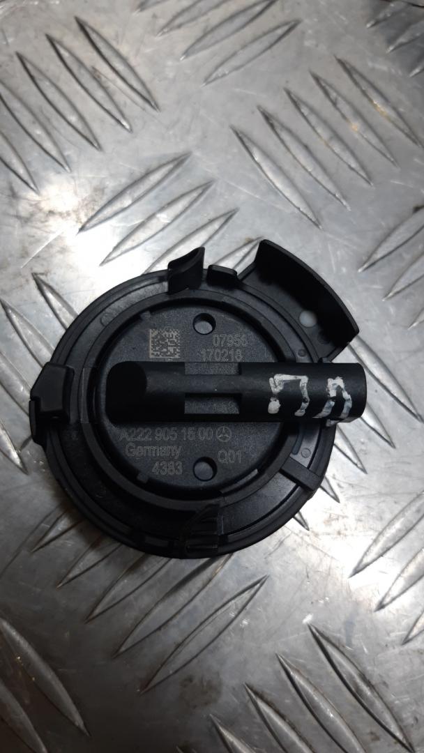 датчик удара Mercedes-Benz E-Класс W213/S213/C238/A238 2017, 2.0 л., OM 654.920, дизель, АКПП, универсал, задний привод, правый руль, A2229051500 - фото №1