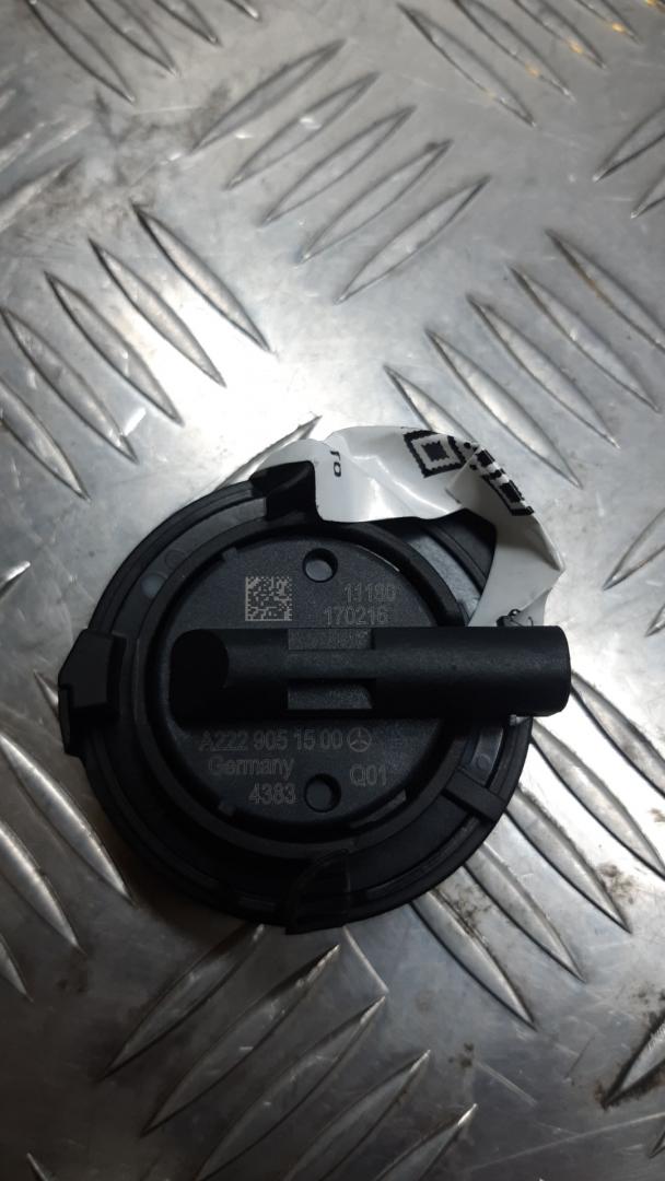 датчик удара Mercedes-Benz E-Класс W213/S213/C238/A238 2017, 2.0 л., OM 654.920, дизель, АКПП, универсал, задний привод, правый руль, A2229051500 - фото №1