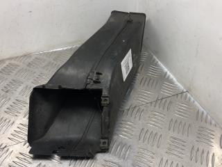 воздуховод тормозной правый BMW 5 серия E39 [рестайлинг] 2002, 3.0 л., M54 B30 (306S3), бензин, 8174844