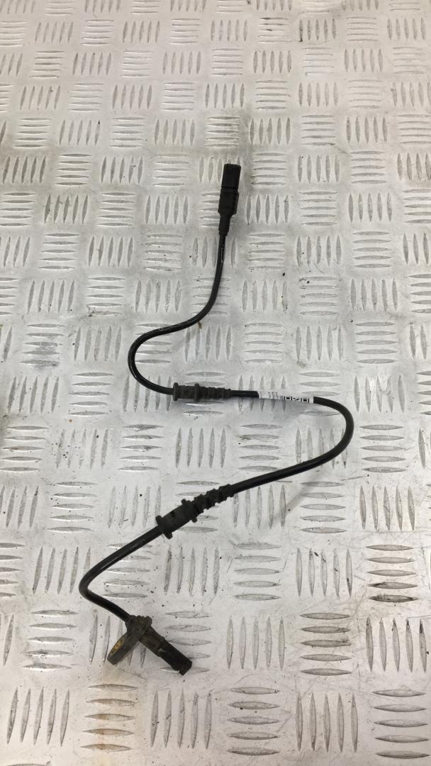 датчик ABS Mercedes-Benz CLS-Класс C219 W219 2007, 3.2 л., дизель, АКПП, седан, задний привод, правый руль, 2115402317 - фото №1