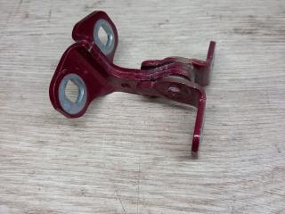 петля двери Chevrolet Equinox 3 поколение 2018, 1.5 л., бензин, внедорожник 5 дв., 13501715