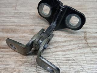 петля двери Chevrolet Malibu 9 поколение 2018, 1.5 л., бензин, 13590932