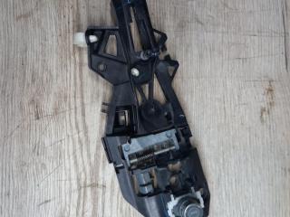 скелет ручки двери передней левой Chevrolet Camaro 6 поколение 2018, 46081100