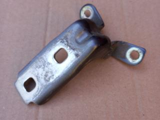 петля двери Chevrolet Cruze 1 поколение [рестайлинг] 2014, 1.8 л., бензин, 13501711