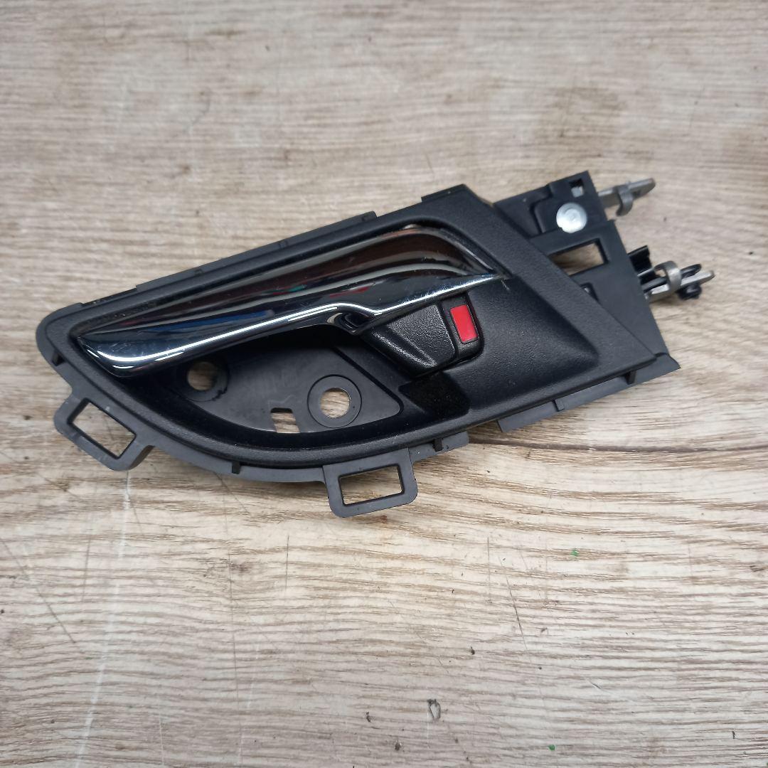 ручка внутренняя передняя левая Honda CR-V 3 поколение 2009, 2.4 л., бензин, 72160-SWA-A02ZA - фото №1