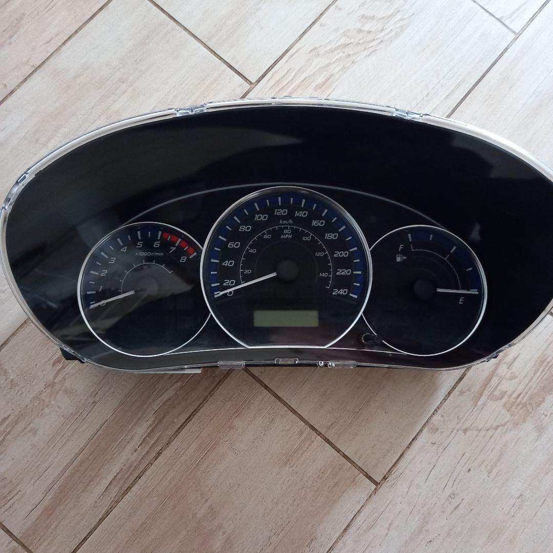 щиток приборов (приборная панель) Subaru Forester 3 поколение (SH) 2009, 2.5 л., бензин, 85021SC980 - фото №1