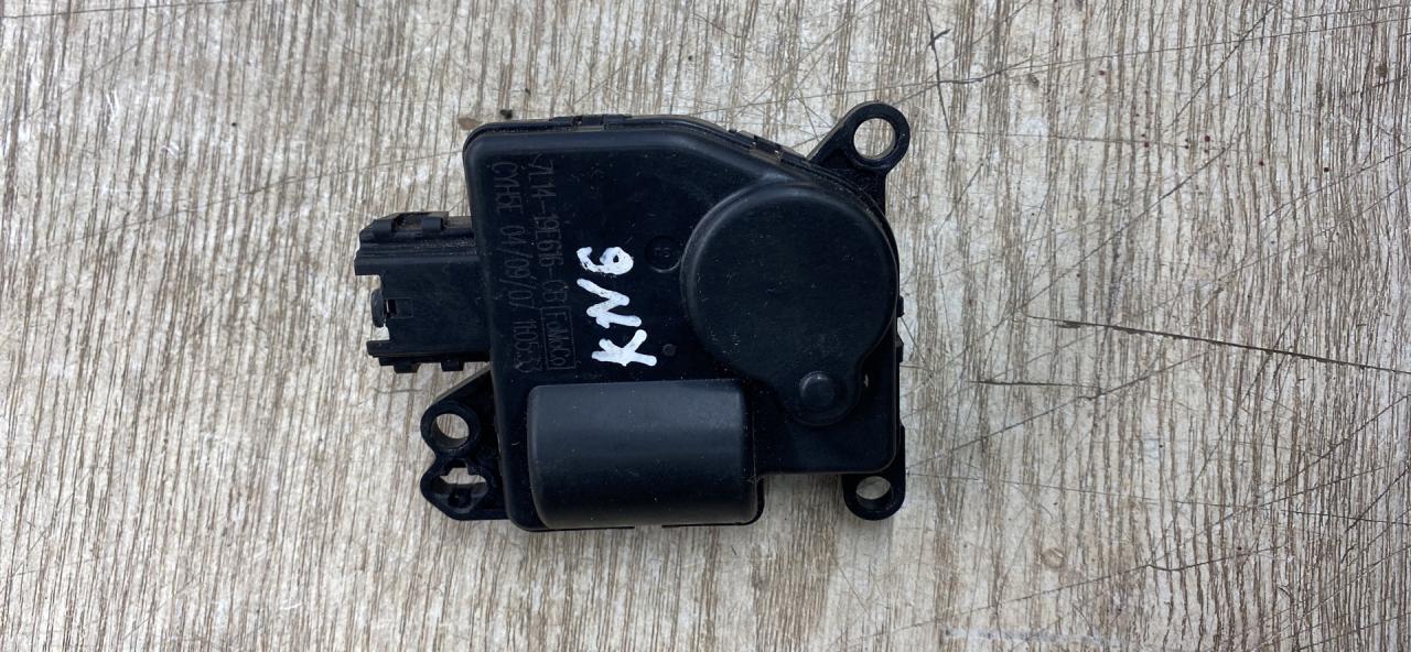 моторчик заслонки печки Ford Expedition 3 поколение U324 2008 - фото №1