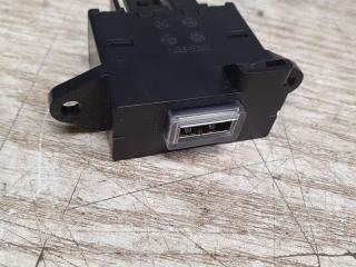 разъем AUX / USB Alfa Romeo Giulia 2 поколение 952 2020, 2.0 л., бензин, АКПП, седан, 50548751