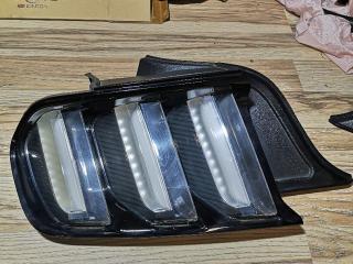 фонарь задний левый Ford Mustang 6 поколение S550 2017, 5.0 л., бензин, 6МКПП, синий, FR3B13B505, FR3B13B505A, FR3B13B505CP