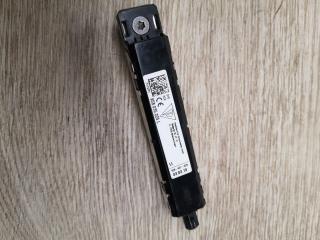 усилитель антенны Porsche Macan 1 поколение [рестайлинг] 2019, 3.0 л., бензин, правый руль, 95B035225L