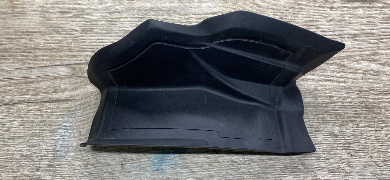 пластик Alfa Romeo Stelvio 1 поколение 2018, 2.9 л., бензин, АКПП, полный привод, 156117189 - фото №1