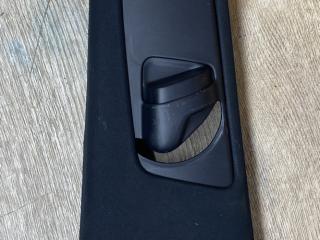 обшивка стойки центральной левой Lexus NX 1 поколение [рестайлинг] AYZ15 2019, 2.5 л., 2AR-FXE, гибрид, вариатор, 1h9, полный привод, правый руль, 7325633020