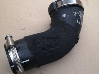 патрубок интеркулера Porsche Macan 1 поколение [2-й рестайлинг] 2023, 2.9 л., бензин, АКПП, 95B145833F