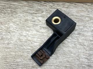 Кронштейн крепления порога Porsche Macan 1 поколение 2015, 3.0 л., дизель, 95B825352C