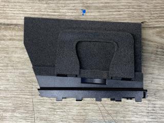 Беспроводное зарядное устройство Porsche Macan 1 поколение [2-й рестайлинг] 2023, 2.9 л., бензин, АКПП, 95B035773