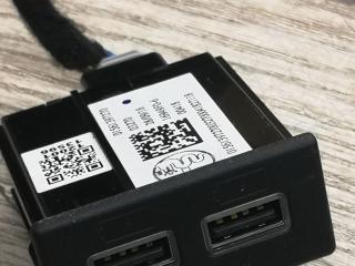 разъем AUX / USB Alfa Romeo Stelvio 1 поколение 2018, 2.9 л., бензин, 01561397270
