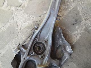 кулак поворотный левый Alfa Romeo Stelvio 1 поколение 2018, 2.9 л., бензин, 50541553, 00505415530