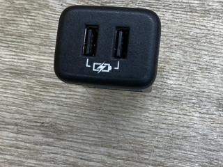 разъем AUX / USB Chevrolet Traverse 2 поколение 2018, 3.6 л., бензин, АКПП, 13598459