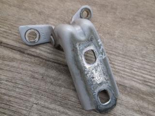 петля двери Chevrolet Malibu 9 поколение 2016, 2.0 л., бензин, передний привод