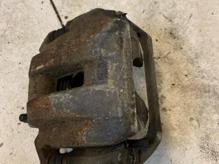 суппорт передний правый Nissan Murano Z51 2008, 3.5 л., VQ35DE, бензин, вариатор, внедорожник 5 дв., полный привод, 410011AA0A