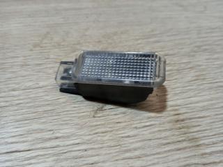 фонарь салона (плафон) Audi Q7 4L 4LB 2007, 4.2 л., BAR, бензин, АКПП, 6y / z7s, внедорожник 5 дв., полный привод, 4L0947164A13U