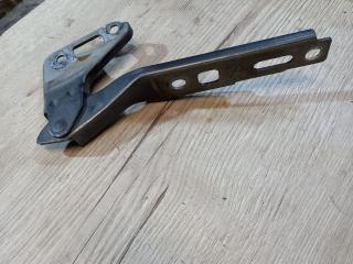 петля капота левая Audi Q7 4L 4LB 2007, 4.2 л., BAR, бензин, АКПП, 6y / z7s, внедорожник 5 дв., полный привод, 4LO823301