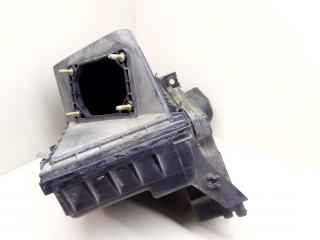 корпус воздушного фильтра Mitsubishi Carisma 1 поколение 1996, 1.6 л., 4G92 (SOHC 16V), бензин, MB957381