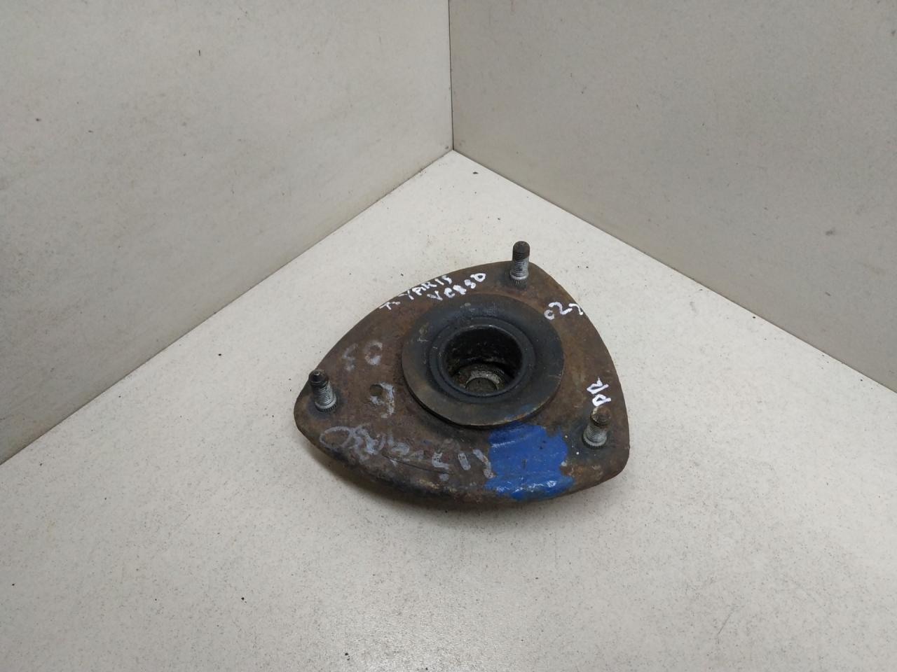 опора амортизатора верхняя (чашка) Toyota Yaris Verso 1 поколение 2002 - фото №1
