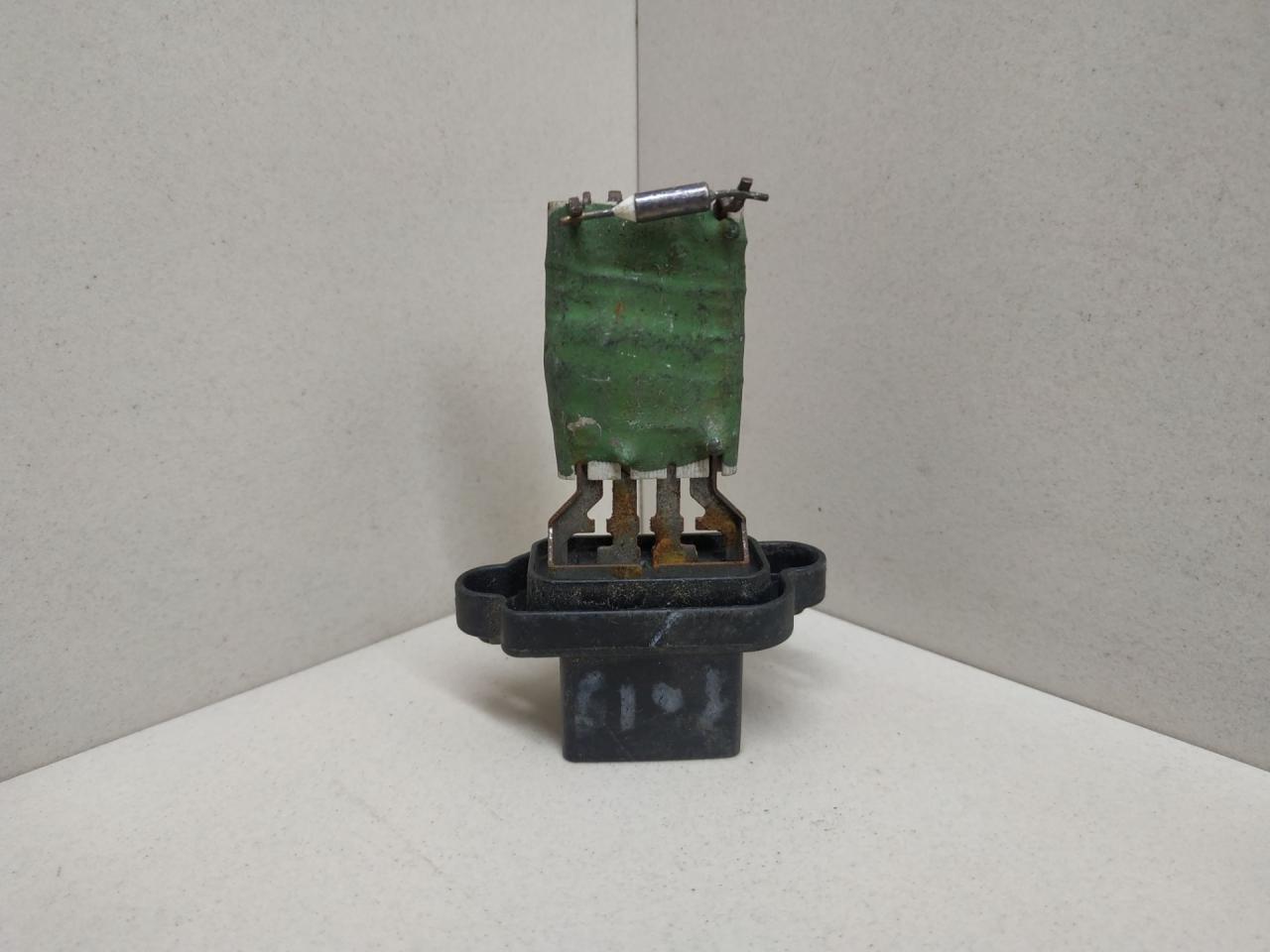 сопротивление печки Ford Focus 2 поколение 2005 - фото №1