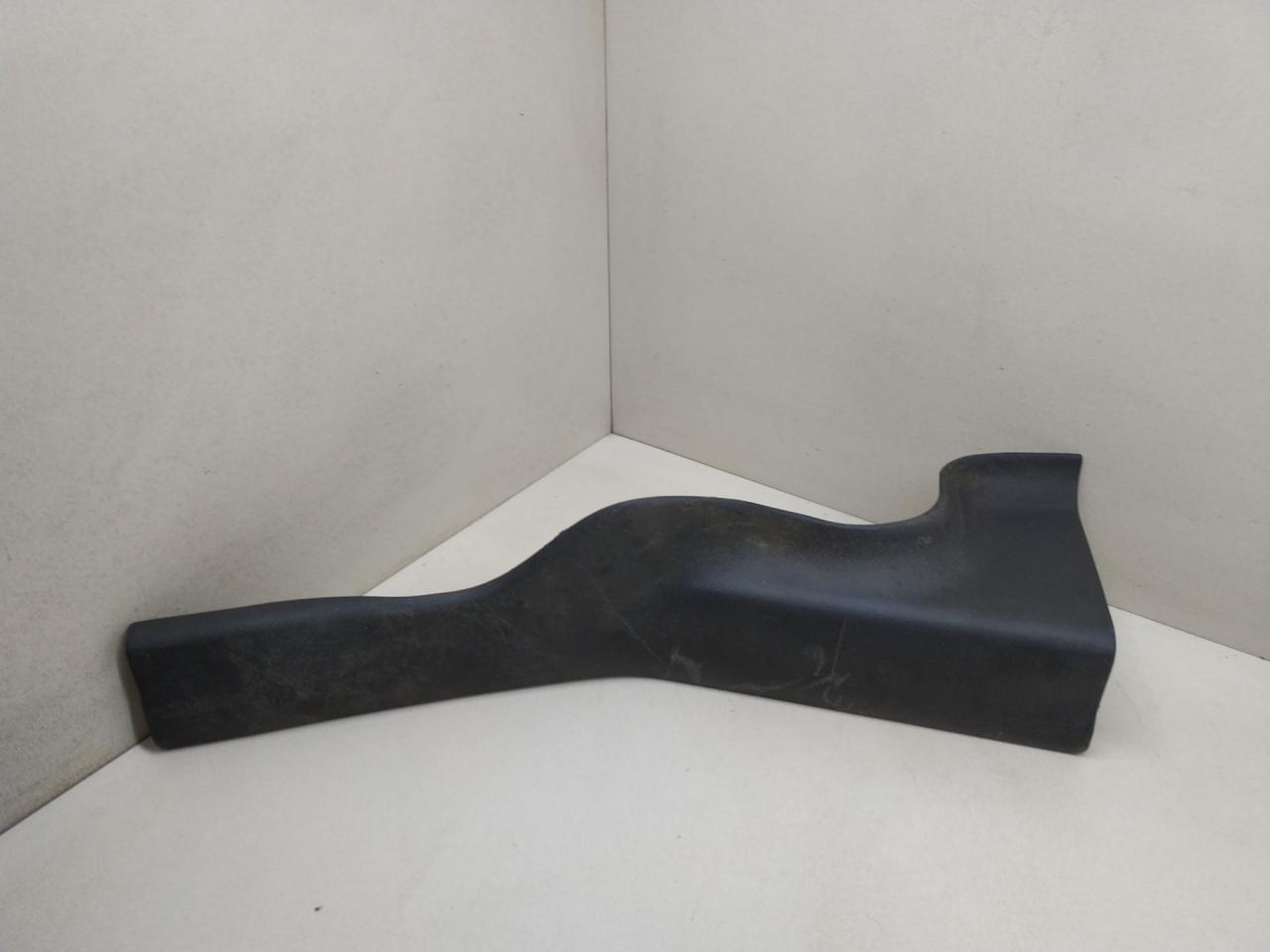 пластик Cadillac CTS 1 поколение 2005, 3.6 л., i, LY7, бензин, АКПП, чёрный, седан, задний привод, 005202221 - фото №1