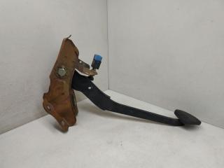 педаль тормоза Nissan Serena С23 [2-й рестайлинг] C23 1997, 1.6 л., i, GA16DE, бензин, 5МКПП, синий, микроавтобус, задний привод