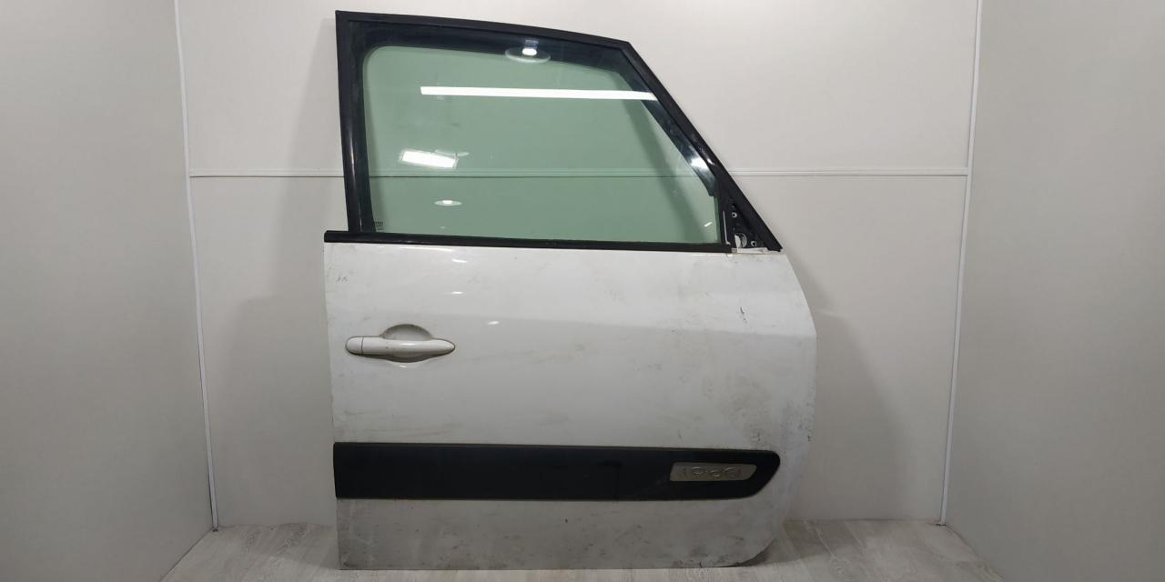 дверь передняя правая Renault Espace 4 поколение 2006, 1.9 л., DCi, F9Q 820, дизель, 6МКПП, белый, минивэн, передний привод, 7751473078 - фото №1