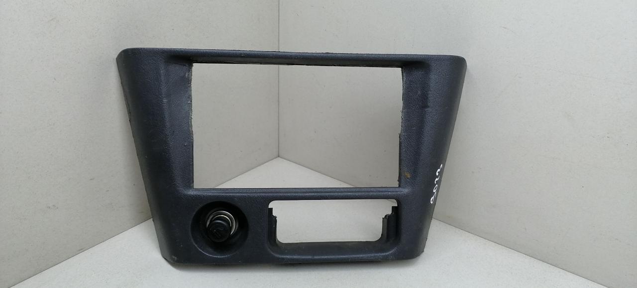 прикуриватель Mitsubishi Colt 5 поколение (CJO) 1998, 1.3 л., i, 4G13 (12V), бензин, 5МКПП, голубой металлик, хетчбэк 3 дв., передний привод, MR189237 - фото №1