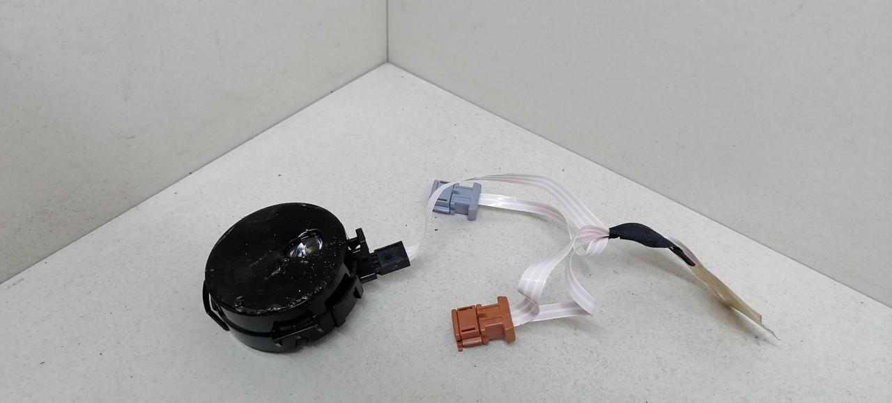 датчик дождя Renault Megane 2 поколение 2003, 1.4 л., i, K4J 730, бензин, МКПП, серебристый, хетчбэк 5 дв., передний привод, 8200103845 - фото №1