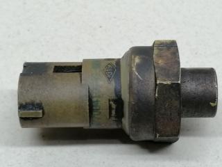 датчик давления масла Renault Megane 1 поколение 1996, 1.6 л., i, K7M 703, бензин, МКПП, синий, купе, передний привод, 7700413767