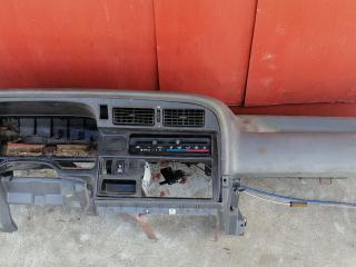 панель передняя салона (торпедо) Toyota Hiace H100 1992