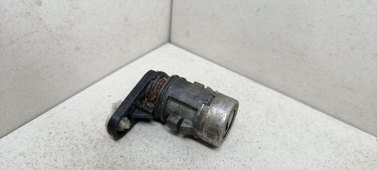 личинка дверного замка Daewoo Lanos T100 1999, 1.5 л., i, бензин, 5МКПП, бордовый, хетчбэк 5 дв., передний привод - фото №1