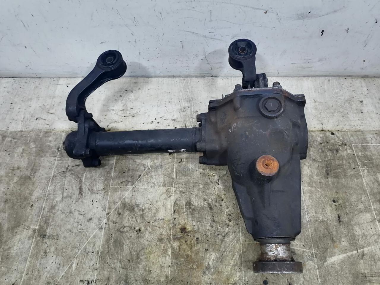 редуктор переднего моста Kia Sorento 1 поколение 2004, 2.5 л., CRDi, D4CB, дизель, 5МКПП, чёрный, внедорожник 5 дв., полный подключаемый привод, 4123069 - фото №1