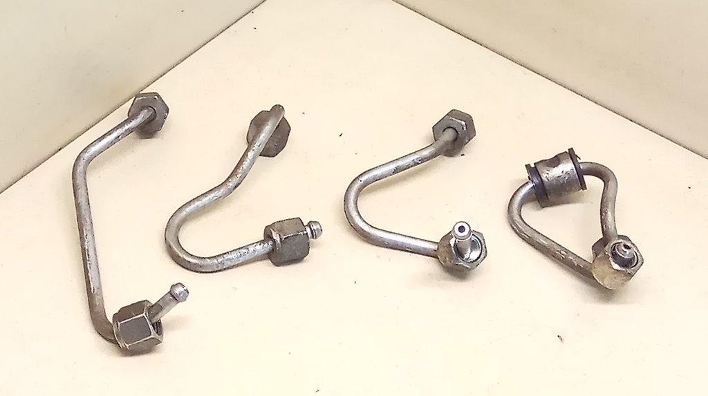 трубка ТНВД Ford C-Max 1 поколение 2007, 1.8 л., TDCi, дизель, МКПП, серебристый, минивэн, передний привод - фото №1