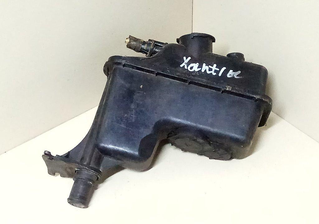 бачок расширительный Citroen Xantia 1 поколение 1995 - фото №1