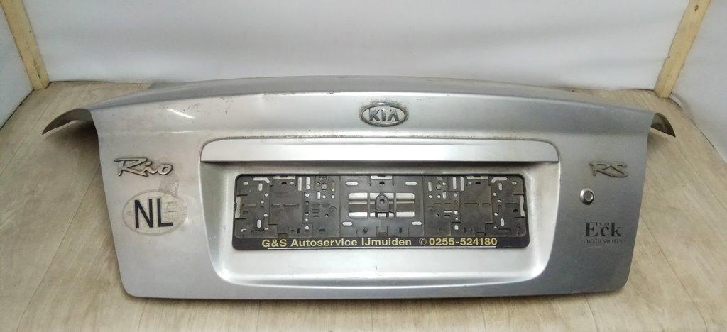 крышка багажника (дверь 3-5) Kia Rio 1 поколение 2002, серебристый, седан, 69200FD200 - фото №1