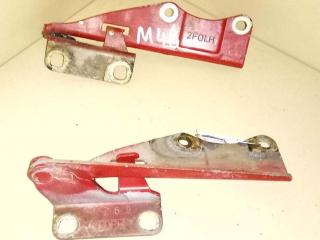 петля капота правая Nissan Primera P11 1998, 2.0 л., DT, CD20T, дизель, МКПП, красный, седан, передний привод