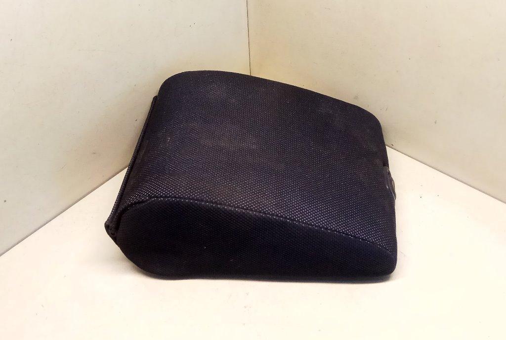 подлокотник Mitsubishi Outlander 1 поколение 2005 - фото №1