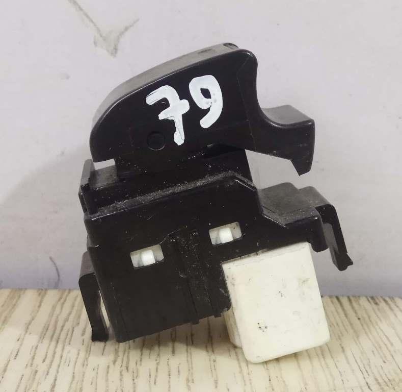 кнопка стеклоподъемника двери Toyota Prius 2 поколение 2008, 1.5 л., бензин, АКПП, черный, хетчбэк 5 дв., передний привод - фото №1