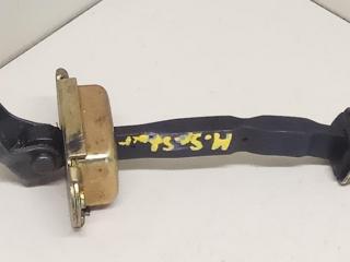 ограничитель открывания двери Mitsubishi Space Star 1 поколение 2001