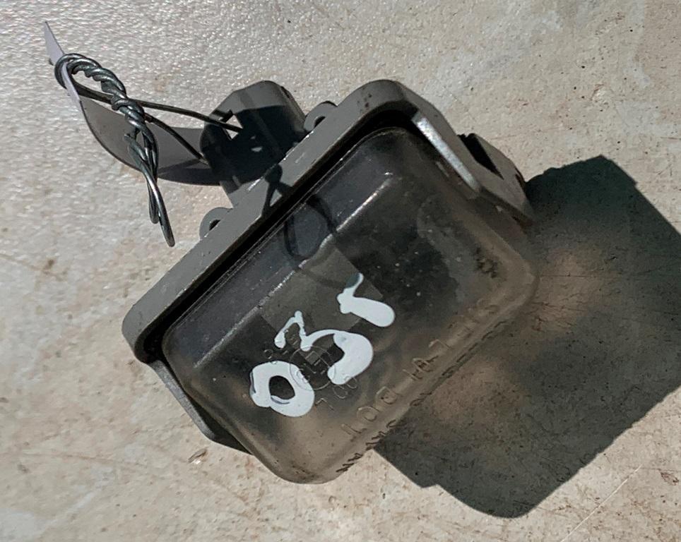 подсветка номера Mazda 6 GG 2003 - фото №1