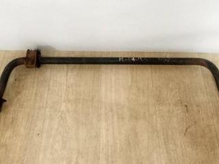 стабилизатор подвески передний Mitsubishi Pajero 2 поколение 1996