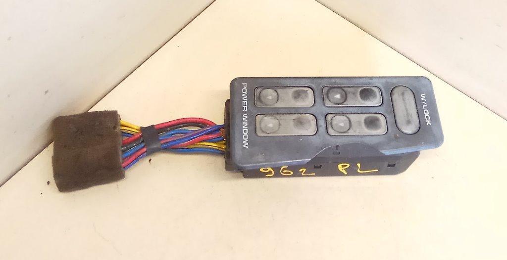 кнопка стеклоподъемника двери передней левой Kia Sportage 1 поколение 1996 - фото №1