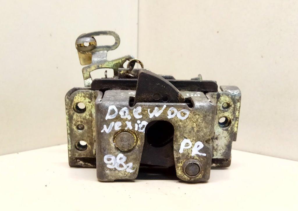 замок двери передней правой Daewoo Nexia 1 поколение 1998 - фото №1