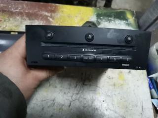 CD-чейнджер Renault Megane 2 поколение 2005, 1.4 л., бензин, МКПП, хетчбэк 3 дв., правый руль